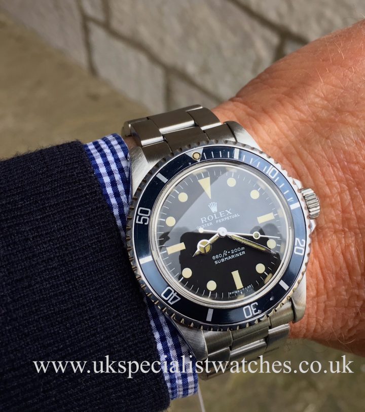 UK Specialist Watches have a rare vintage 1978 Rolex 5513 Submariner with a rare serif dial.