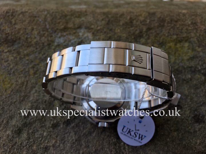 UK Specialist Watches have a full set 2004 Rolex Submariner in stainless steel - 16610