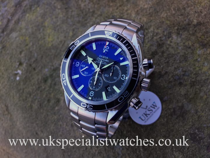 UK Specialist Watches have a beautiful Omega Seamaster Planet Ocean Chrono - 45.5mm - 2210.50.00