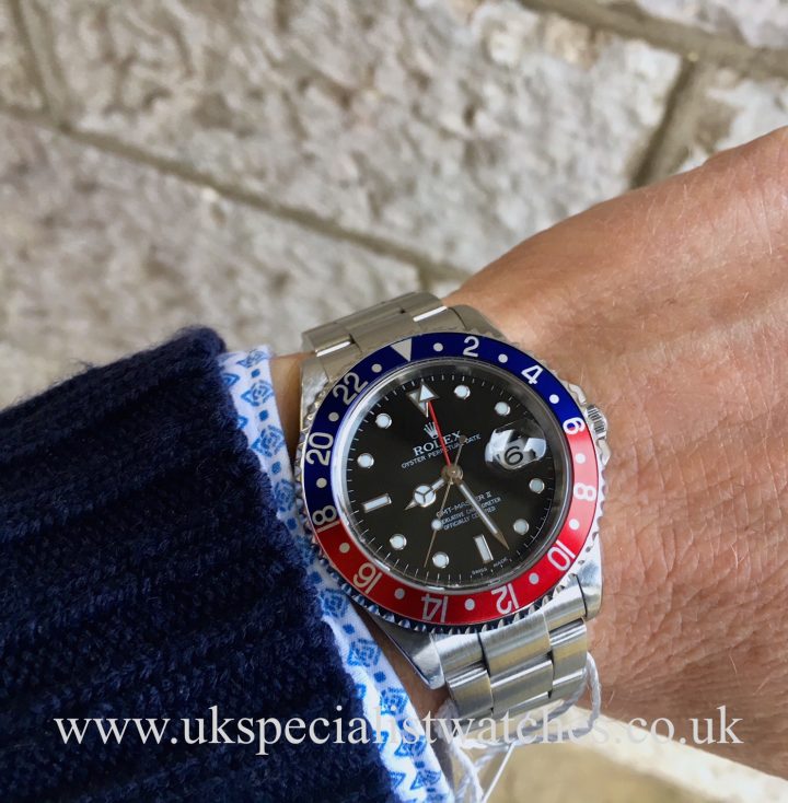 UK Specialist Watches have a Rolex GMT Master II – Pepsi – 16710 – Full Set