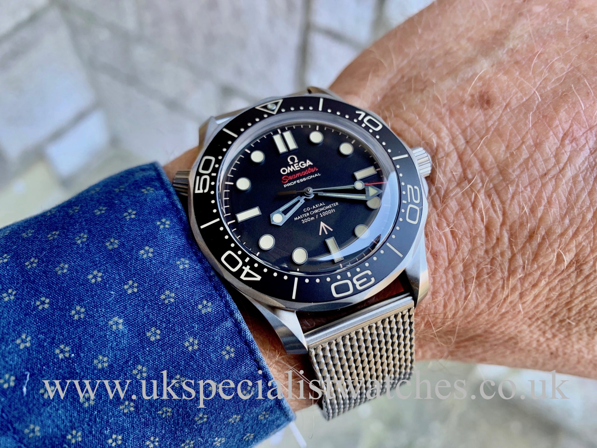 OMEGA SEAMASTER DIVER 300M - 007 - 210 