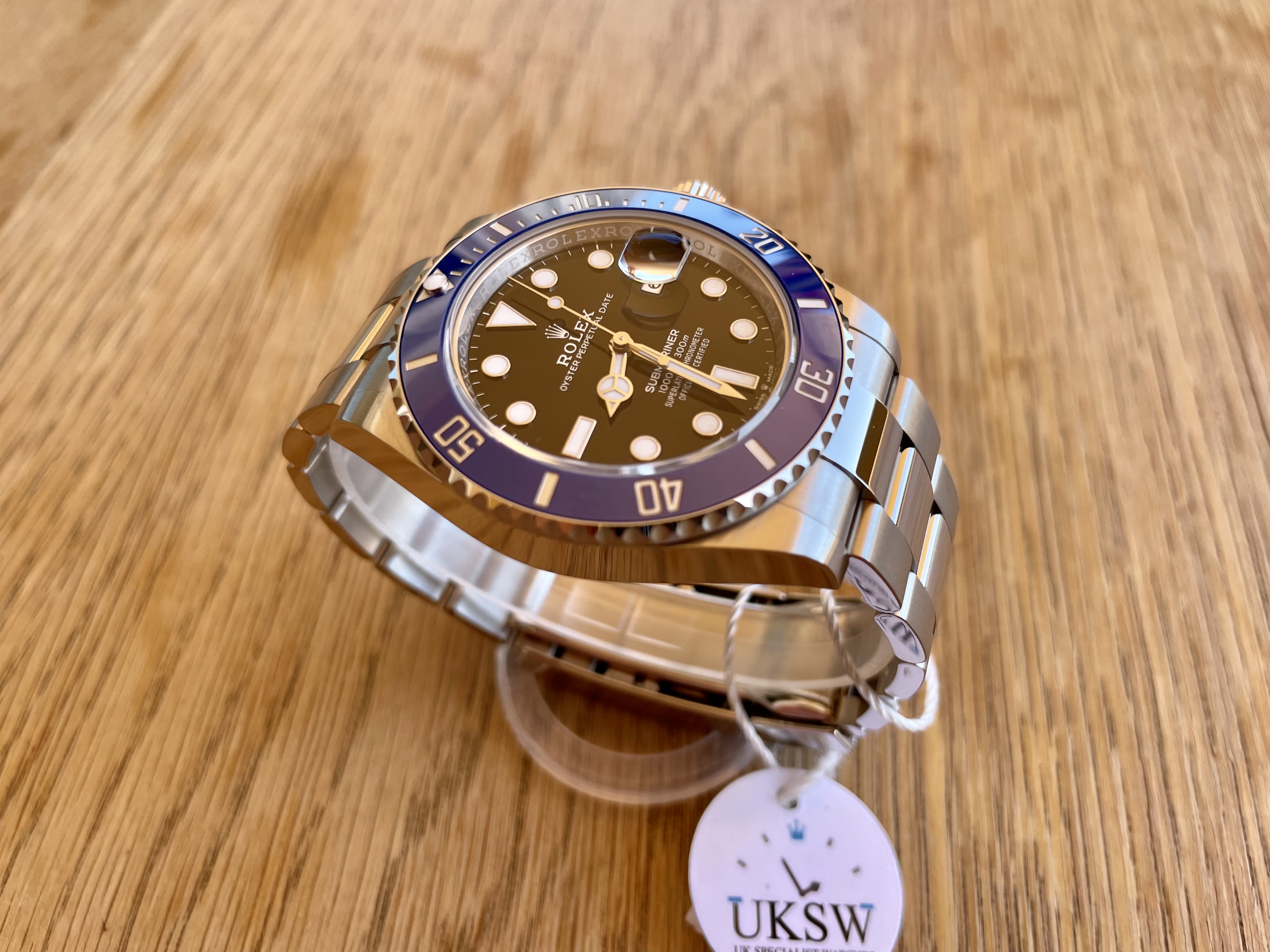 ROLEX SUBMARINER 41MM – WHITE GOLD 