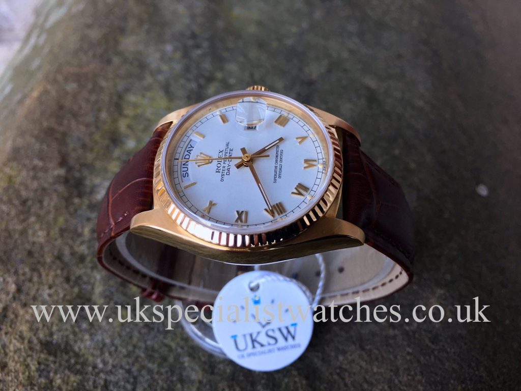 Rolex-Day-Date-18038-18ct-Yellow-Gold-White-Roman-Dial-Vintage-.JPG4_.jpg