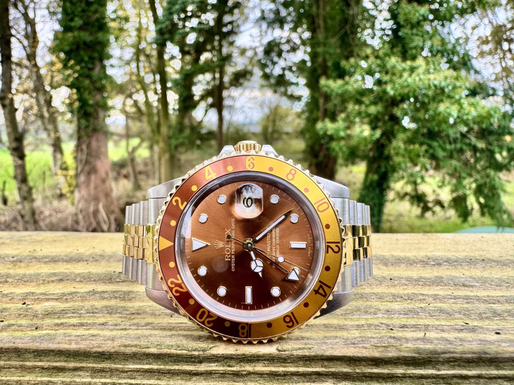 ROLEX GMT- MASTER II - ROOT BEER - 16713