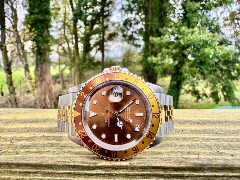 ROLEX GMT- MASTER II - ROOT BEER - 16713